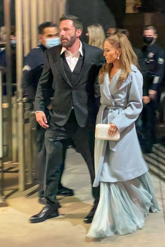 JENNIFER LOPEZ and Ben Afleck Arrives at The Tender Bar Premiere at TCL Chinese Theatre in Los Angeles 12/12/2021