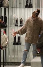 JENNIFER LOPEZ Shopping at Christian Dior in Beverly Hills 12/17/2021