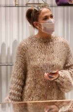JENNIFER LOPEZ Shopping at Christian Dior in Beverly Hills 12/17/2021