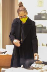 JENNIFER LOPEZ Shopping on Rodeo Drive in Beverly Hills 12/18/2021