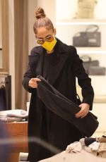 JENNIFER LOPEZ Shopping on Rodeo Drive in Beverly Hills 12/18/2021