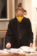 JENNIFER LOPEZ Shopping on Rodeo Drive in Beverly Hills 12/18/2021