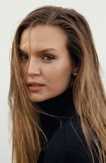 JOSEPHINE SKRIVER in Elle Magazine, Denmark December 2021