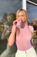 KARI RILEY - Instagram Photos 12/18/2021