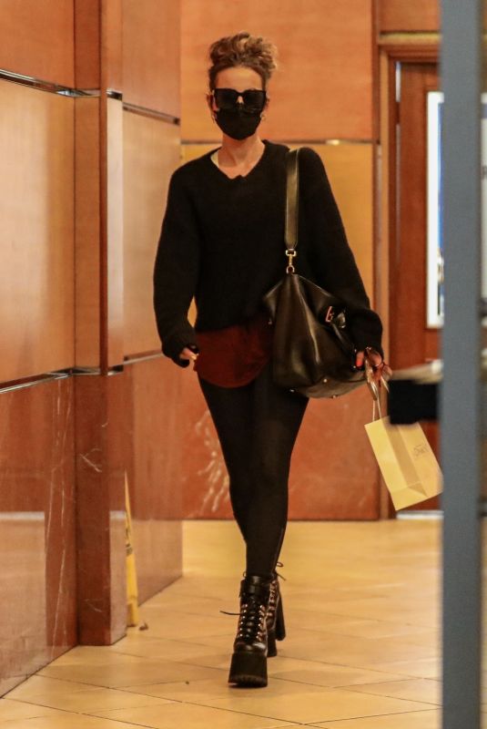 KATE BECKINSALE Leaves a Skincare Clinic in Beverly Hills 12/13/2021