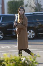 KATHERINE SCHWARZENEGGER Out for Christmas Shopping in Los Angeles 12/18/2021