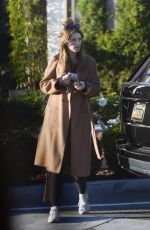 KATHERINE SCHWARZENEGGER Out for Christmas Shopping in Los Angeles 12/18/2021