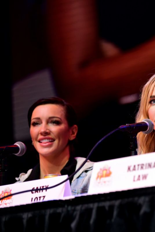 KATIE CASSIDY, CAITY LOTZ, KATRINA LAW and CANDICE PATTON at The Arrow Panel at Los Angeles Comic-con 12/04/2021