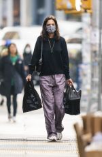 KATIE HOLMES Out Shopping on Christmas Day in New York 12/25/2021