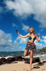 KATRINA BOWDEN - Instagram Photos 12/30/2021
