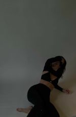 KENDALL JENNER - Instagram Photos 12/20/2021