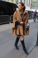 KIMBERLY WILLIAMS-PAISLEY Arrives at NBC Studios in New York 12/06/2021
