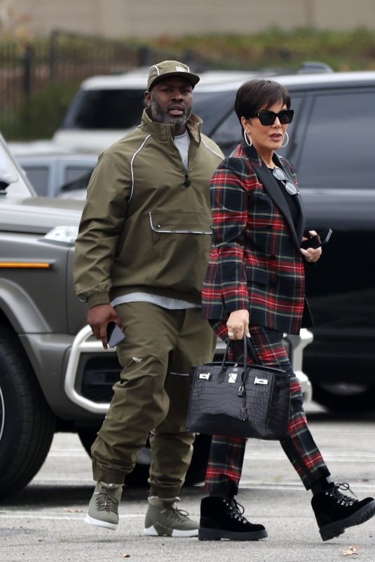 KRIS JENNER Out and About in Los Angeles 12/13/2021