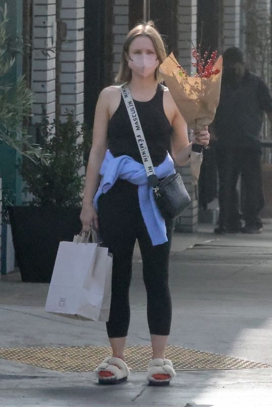 KRISTEN BELL Out Shopping with a Friend After Workout Session in Los Feliz 12/03/2021