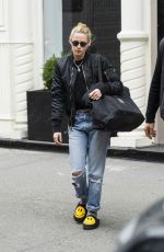 KRISTEN STEWART Leaves Her Hotel in New York 11/30/2021