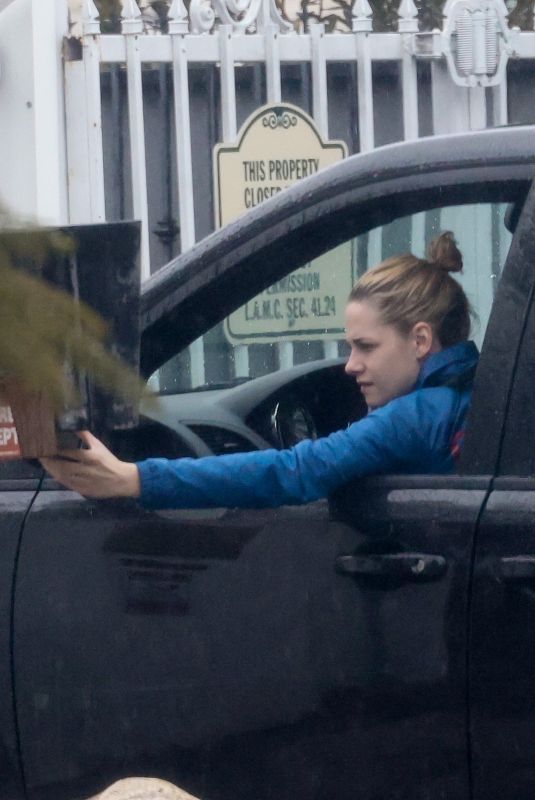 KRISTEN STEWART Out for a Drive in Los Angeles 12/27/2021