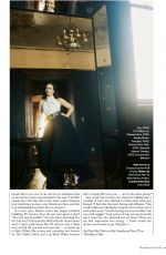 KRISTIN DAVIS in The Sunday Times Style, December 2021