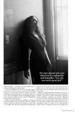 KRISTIN DAVIS in The Sunday Times Style, December 2021