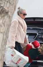 LAETICIA HALLYDAY Out Shopping in Pacific Palisades 12/06/2021