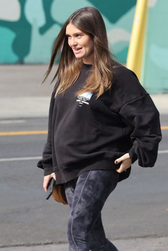 LAUREN PARSEKIAN Out for Lunch with a Friend in Los Feliz 12/07/2021