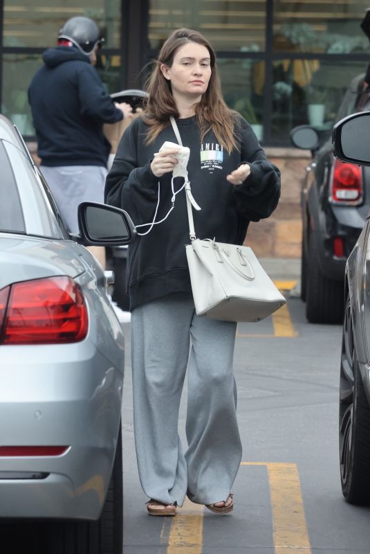 LAUREN PARSEKIAN Out in Los Angeles 12/13/2021