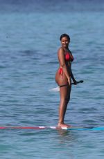 MALIA and SASHA OBAMA Paddle Boards in Honolulu 12/18/2021