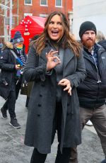 MARISKA HARGITAY and KELLI GIDDISH on the Set of Law and Order: Special Victims Unit in New York 11/30/2021