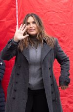MARISKA HARGITAY and KELLI GIDDISH on the Set of Law and Order: Special Victims Unit in New York 11/30/2021