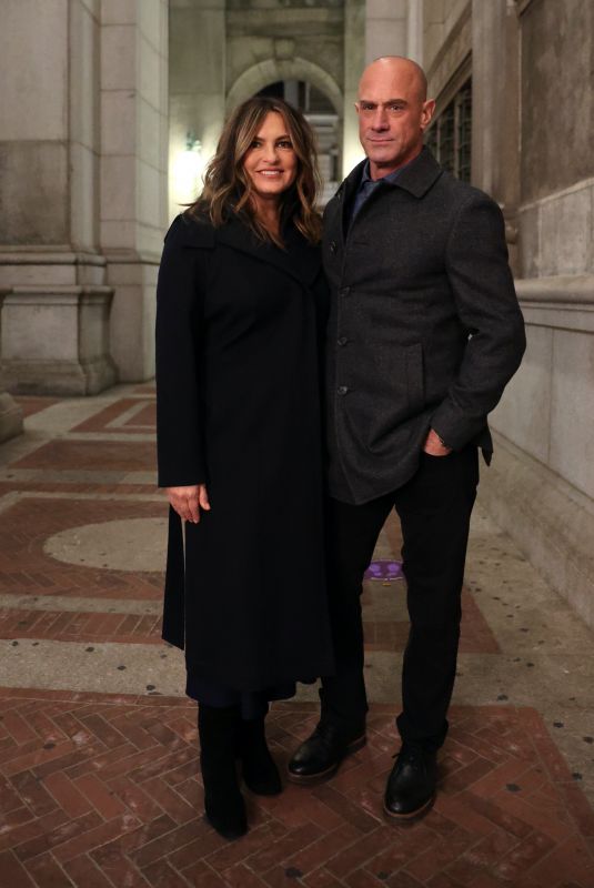 MARISKA HARGITAY on the Set of Law and Order: SVU in New York 12/07/2021