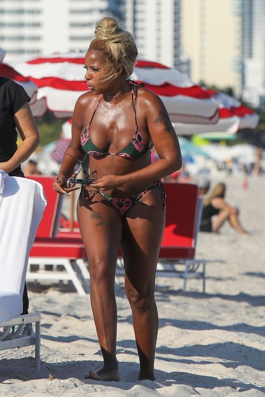 MARY J. BLIGE in Bikini at a Beach in Miami 12/10/2021