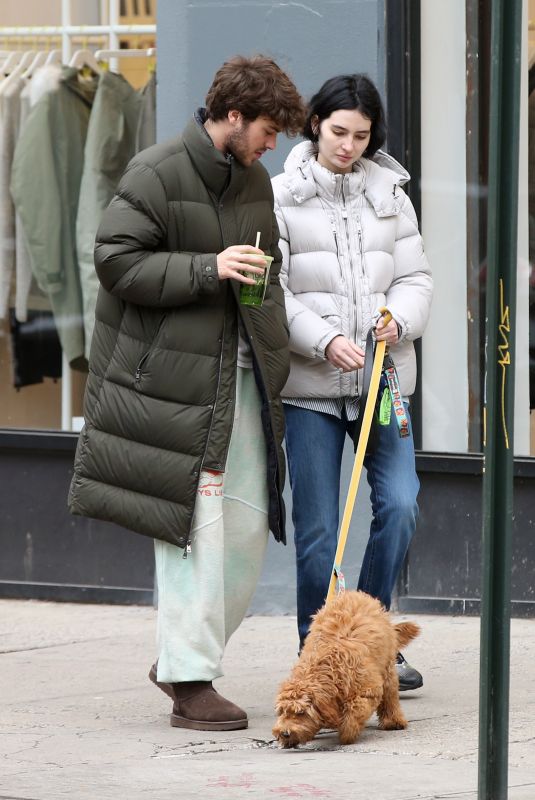 MEADOW WALKER and Louis Thornton-Allan Out for Coffee in New York 12/28/2021