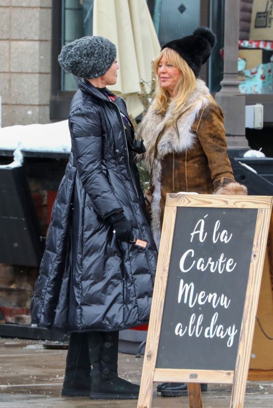 MELANIE GRIFFITH and GOLDIE HAWN Out for Lunch in Aspen 12/27/2021