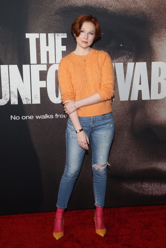 MOLLY QUINN at The Unforgivable Premiere at DGA Theatre in Los Angeles 11/30/2021