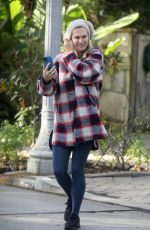 MOLLY SIMS Leaves a Friend
