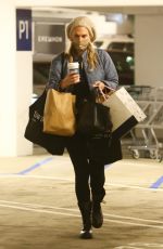 MOLLY SIMS Out Shopping in Pacific Palisades 12/23/2021
