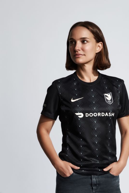NATALIE PORTMAN for Angel City Kit 2021