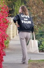 OLIVIA WILDE Out for Lunch at a Restaurant in Los Feliz 12/07/2021