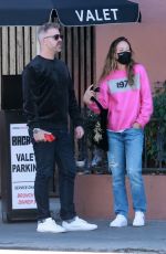 OLIVIA WILDE Out for Lunch with a Friend at Bacari Bar in Silver Lake 12/11/2021