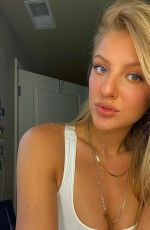 PAIGE HYLAND - Instagram Photos 12/01/2021