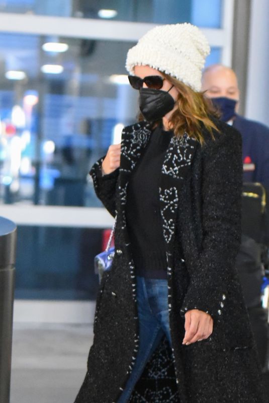 PENELOPE CRUZ Arrives at JFK Airport in New York 12/13/2021