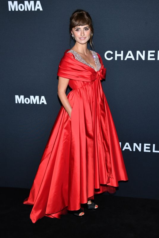 PENELOPE CRUZA at MoMA Film Benefit Presented by Chanel Honoring Penelope Cruz in New York 12/14/2021