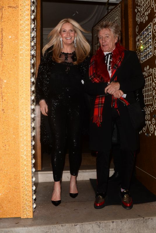 PENNY LANCASTER and Rod Stewart Leaves Annabel’s in London 12/08/2021