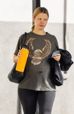 Pregnant MIA GOTH at a Gym in Los Angeles 12/20/2021