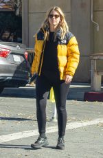 Pregnant MIA GOTH Out for Lunch in Pasadena 12/15/2021