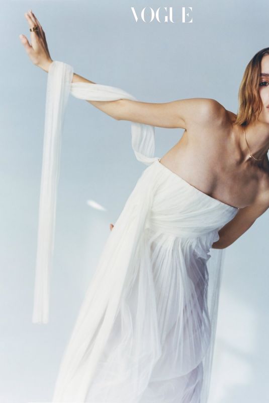 QUINN MORA for Vogue Magazine, Korea December 2021