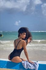 RAVEN LYN - Instagram Photos 12/30/2021