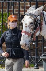 RENEE ZELLWEGER Out in Louisiana 11/27/2021