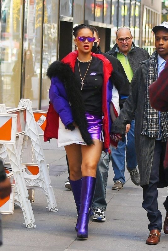 RIHANNA Arrives at Basquiat