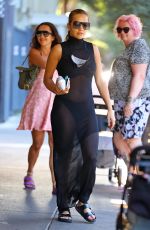 RITA and ELENA ORA at a Grocery Store in Sydney 12/12/2021