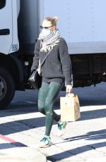 ROBIN WRIGHT Out Picks up Breakfast in Brentwood 12/26/2021